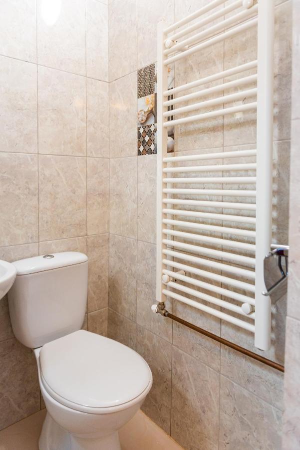 Center Walking Apartment And Room Букурещ Екстериор снимка