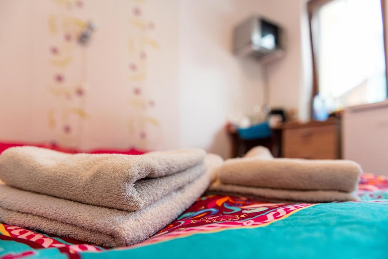 Center Walking Apartment And Room Букурещ Екстериор снимка